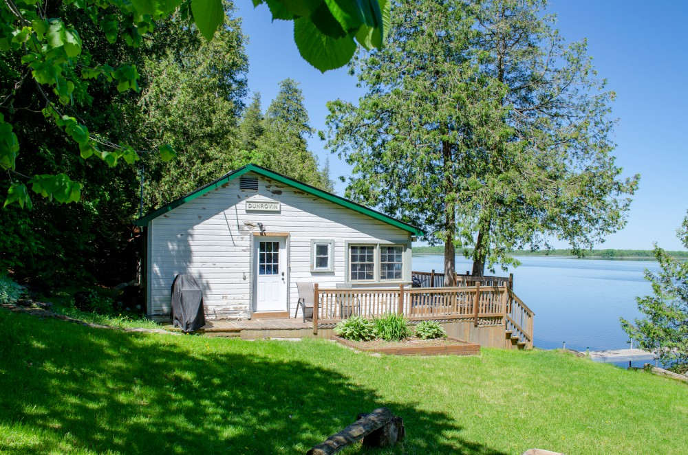 Waterfront Cottage Rental On Seymour Lake Trent Severn System