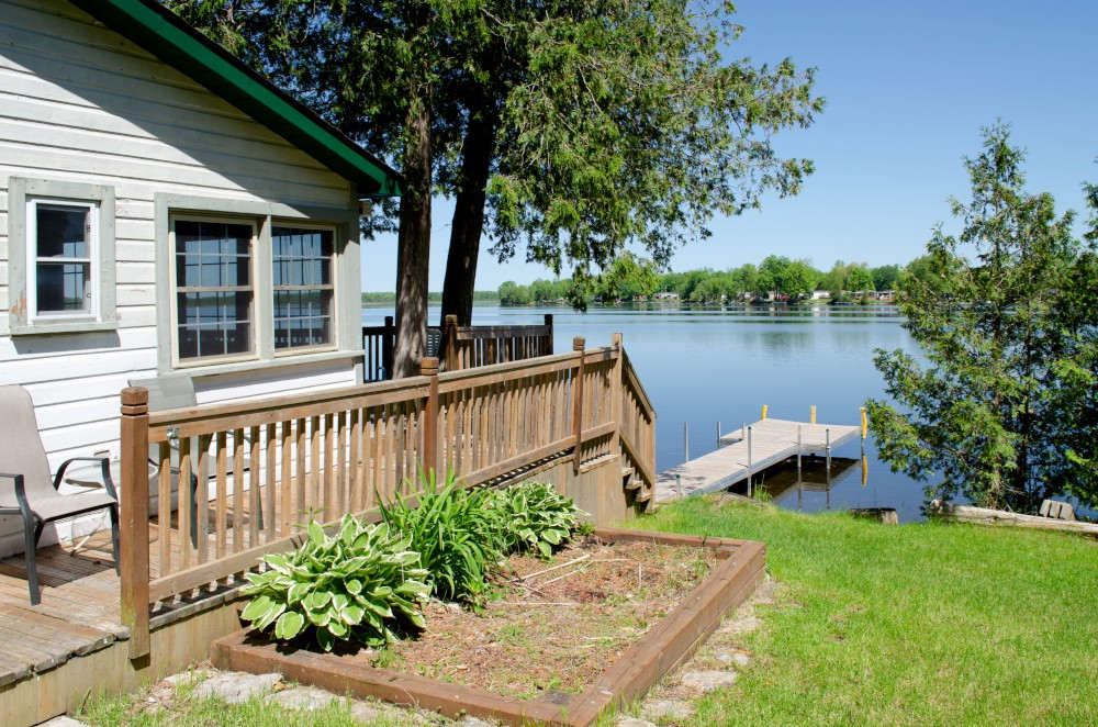 Waterfront Cottage Rental On Seymour Lake Trent Severn System