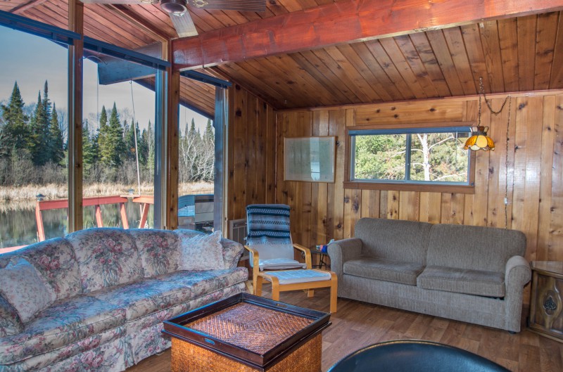 Burk's Falls Area Cottage Rental on River