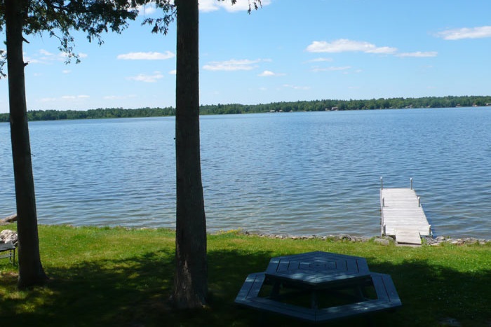 Chemong Lake Cottage With Sunset Views Great Fishing