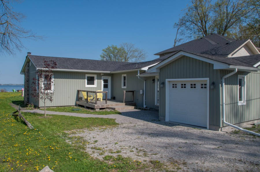 Waterfront Cottage Rental On Cook S Bay Lake Simcoe Near