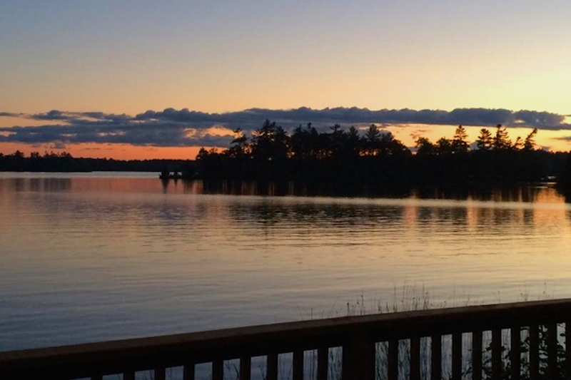 Waterfront Cottage Rental On Belmont Lake